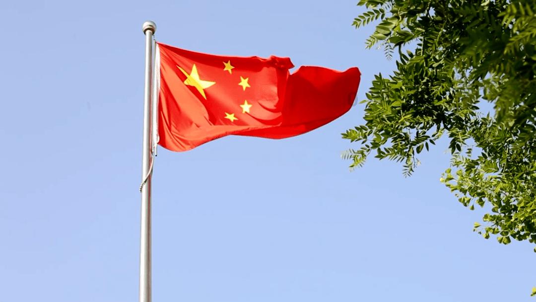 室内攀岩地面拉安全绳的人体重需要比攀岩的人体重高么？游戏画面