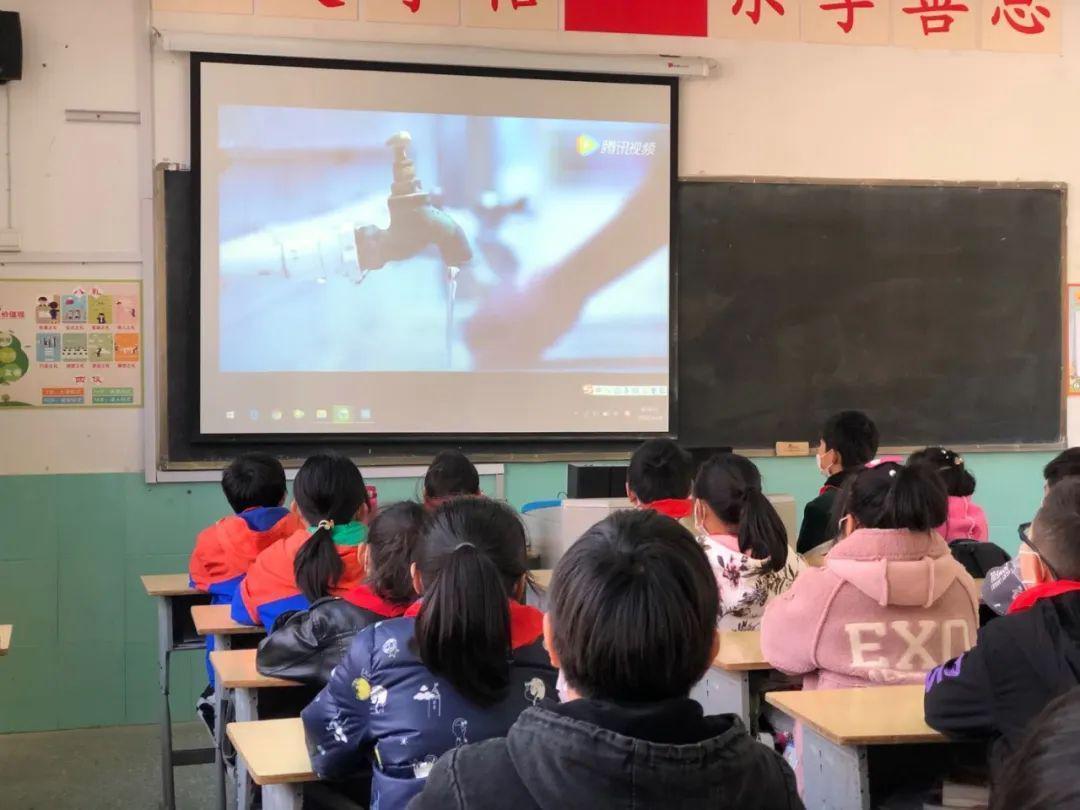 茅台镇酱酒的故事:传统、创新与人的故事