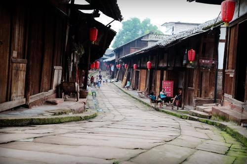 源汇区府检联动 共守耕地红线